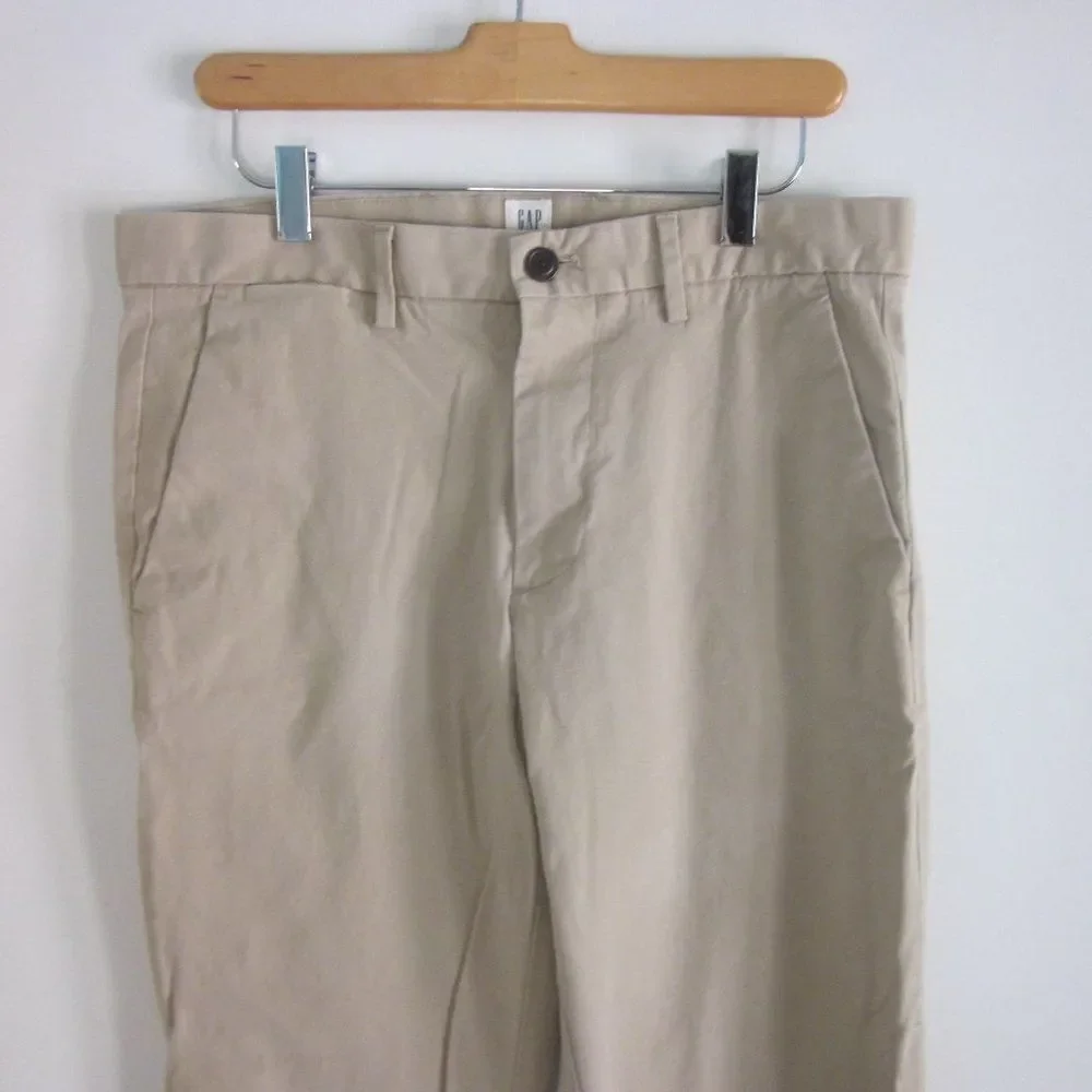 Mens Gap Khakis Size 32 X 30 Chino Pants Cotton Straight Leg Tan Iconic Stretch